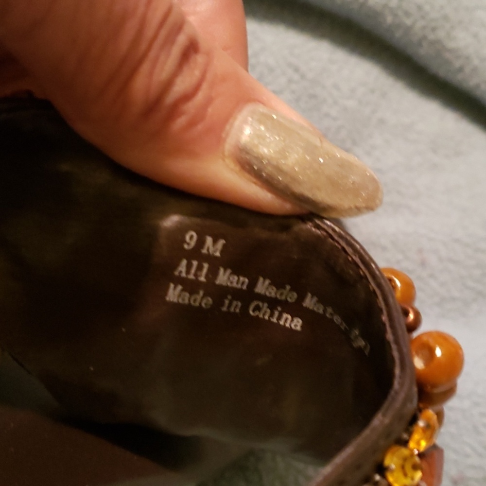 Shoes - Picture 5 of 5